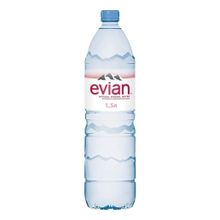 Вода минеральная Evian негазированная 1,5 л