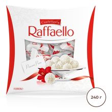 Конфеты вафельные Raffaello с цельным миндальным орехом в кокосовой обсыпке 240 г